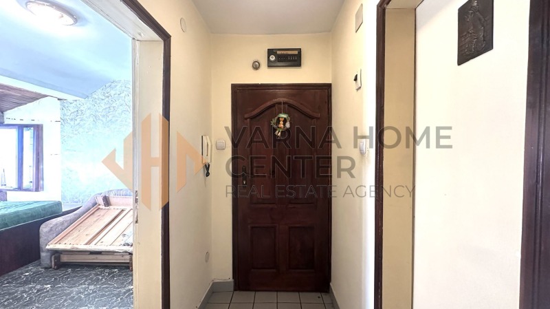 Продава 2-СТАЕН, гр. Варна, Колхозен пазар, снимка 1 - Aпартаменти - 49437307