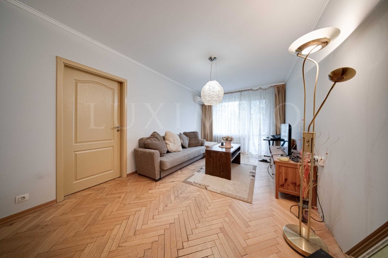 Продается  2 спальни София , Стрелбище , 85 кв.м | 30288769 - изображение [2]