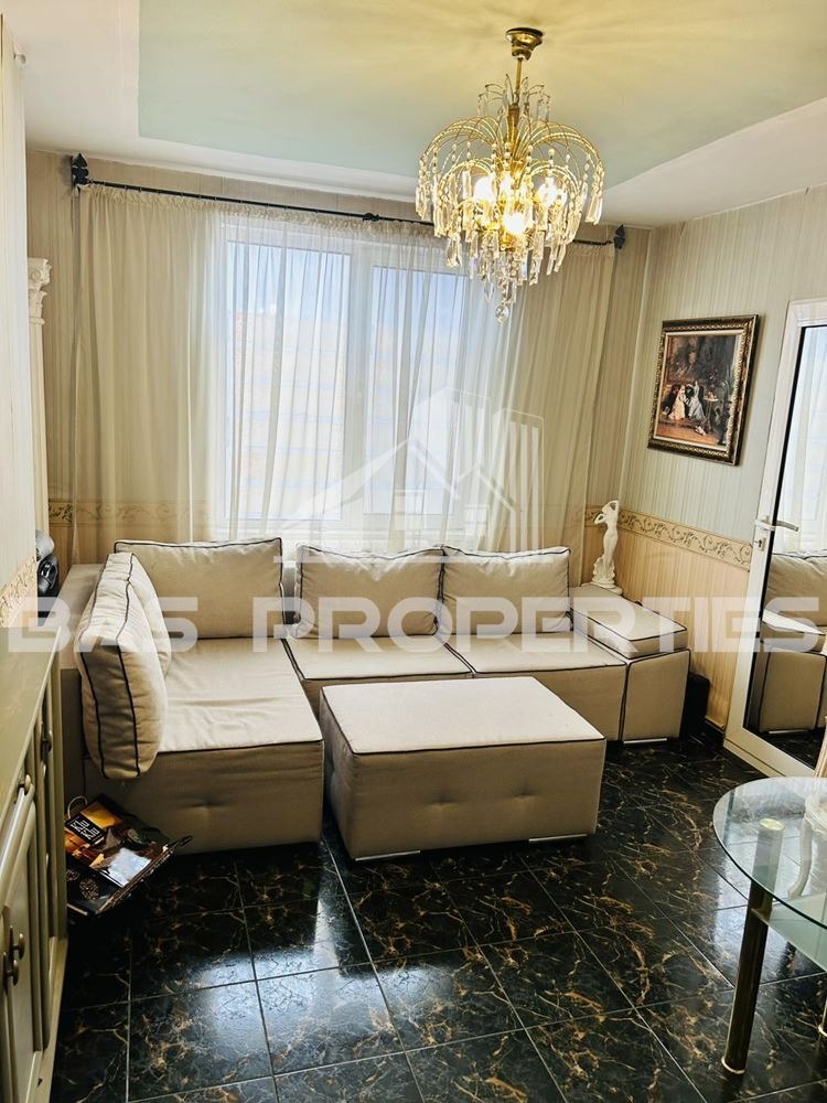 Till salu  Hus Golv Sofia , Orlandovci , 144 kvm | 77615528