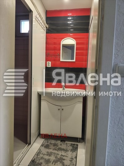 Продава ЕТАЖ ОТ КЪЩА, гр. Божурище, област София област, снимка 12 - Етаж от къща - 54460595