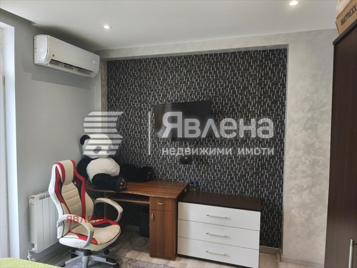 Продава ЕТАЖ ОТ КЪЩА, гр. Божурище, област София област, снимка 6 - Етаж от къща - 54460595