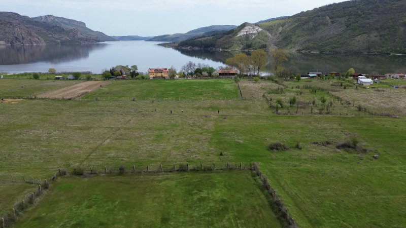 Продава ПАРЦЕЛ в област Кърджали, с. Широко поле - 500 кв.м / 24 500 € » 47 917.84 лв., ИМОТИБЪЛГАРИЯКЪРДЖАЛИ