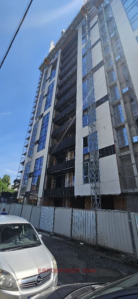 Продава 3-СТАЕН, гр. София, Изгрев, снимка 2 - Апартаменти - 53652158