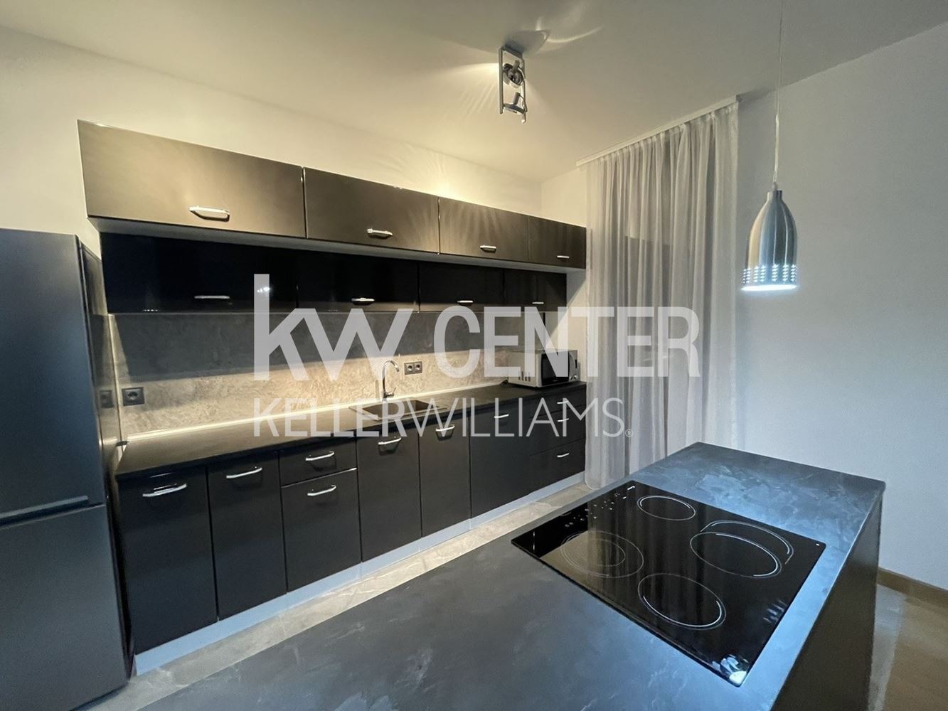 Продава КЪЩА, гр. София, Малинова долина, снимка 3 - Къщи - 55811792