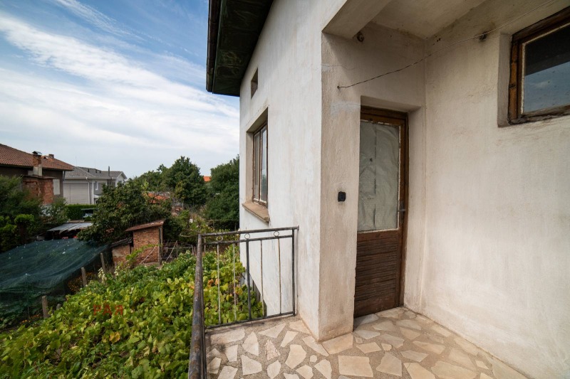 Продава КЪЩА в град София, гр. Нови Искър - 120 кв.м / 199 900 € » 390 970.42 лв., РАЯ