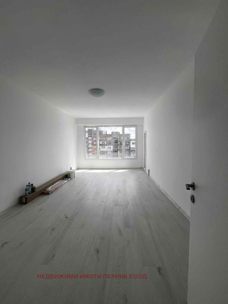 En venta  2 dormitorios región Pernik , Radomir , 92 metros cuadrados | 69507941 - imagen [5]