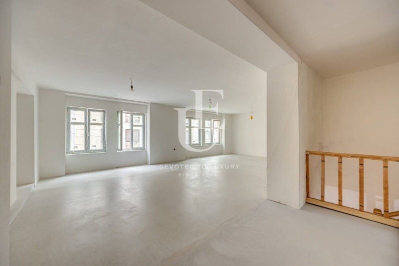 Продава МАГАЗИН, гр. София, Център, снимка 6 - Магазини - 52845118