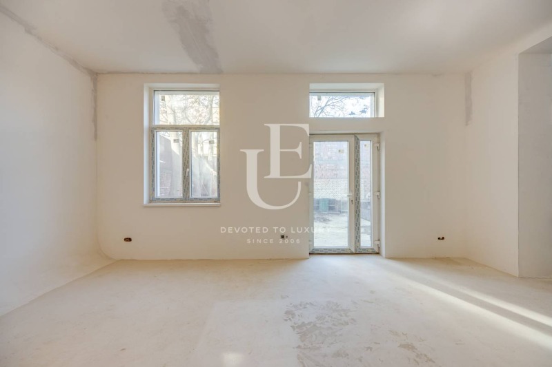 Продава МАГАЗИН, гр. София, Център, снимка 4 - Магазини - 52845118