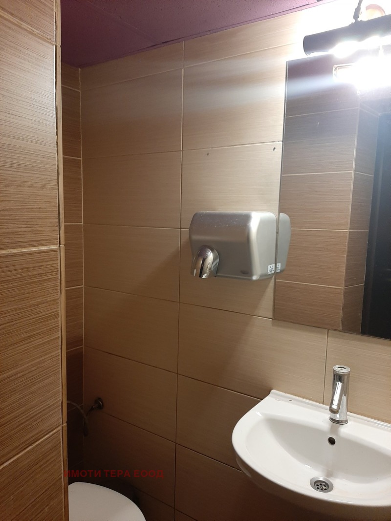 Продава ЗАВЕДЕНИЕ, гр. Варна, Център, снимка 3 - Заведения - 52584396