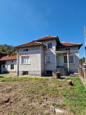 Casa Apriltsi, región Lovech 2