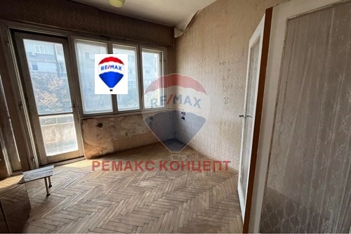 Продава 3-СТАЕН, гр. Шумен, Добруджански, снимка 6 - Aпартаменти - 47515004