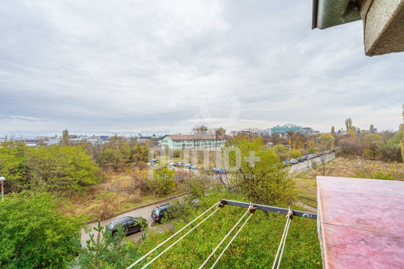 Продава  3-стаен, град София, Люлин 1 •  235 000 EUR • ID 43740004 — holmes.bg - [1] 