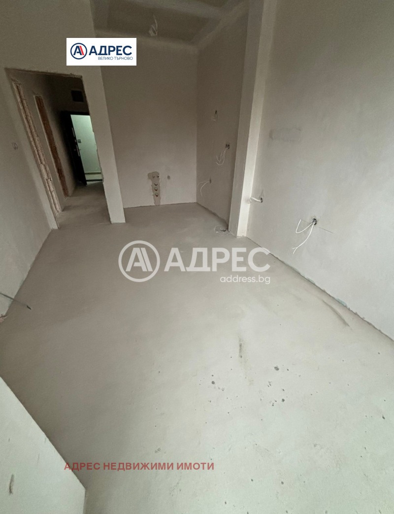 Продава 3-СТАЕН, гр. Велико Търново, Колю Фичето, снимка 3 - Апартаменти - 53593765