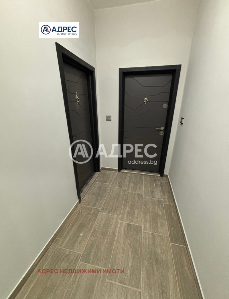 Продава 3-СТАЕН, гр. Велико Търново, Колю Фичето, снимка 2 - Апартаменти - 53593765