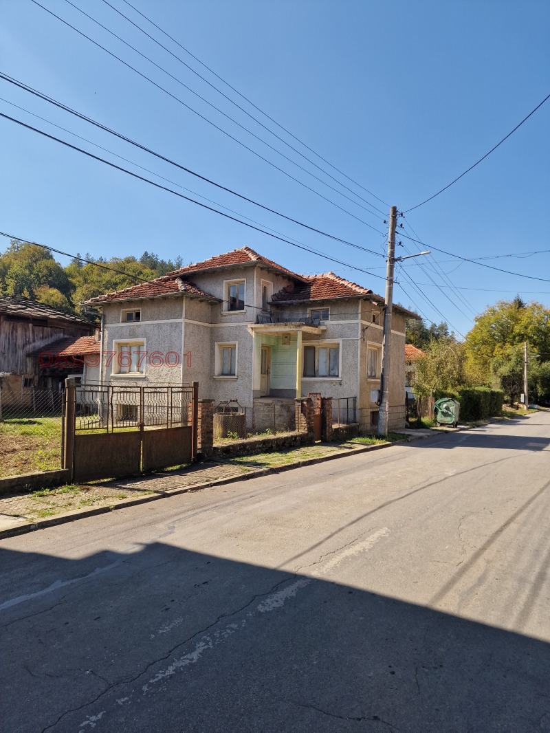 Till salu  Hus region Lovech , Aprilci , 158 kvm | 35322717