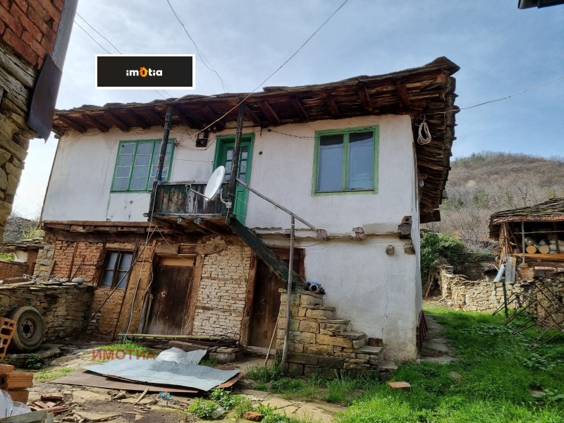 Продава КЪЩА, с. Врабево, област Ловеч, снимка 2 - Къщи - 53498145