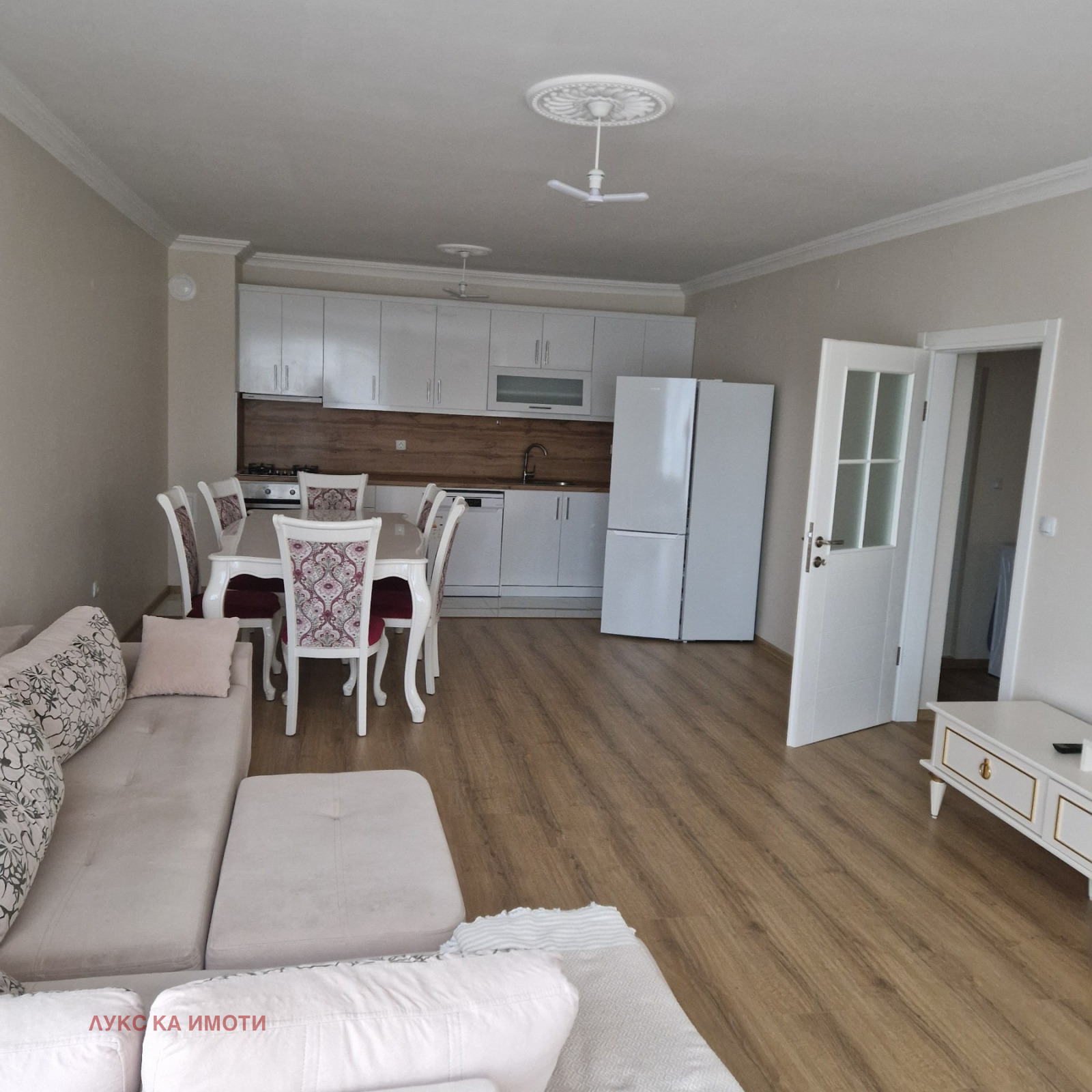 Продава 3-СТАЕН, гр. Кърджали, Център, снимка 4 - Апартаменти - 54557786