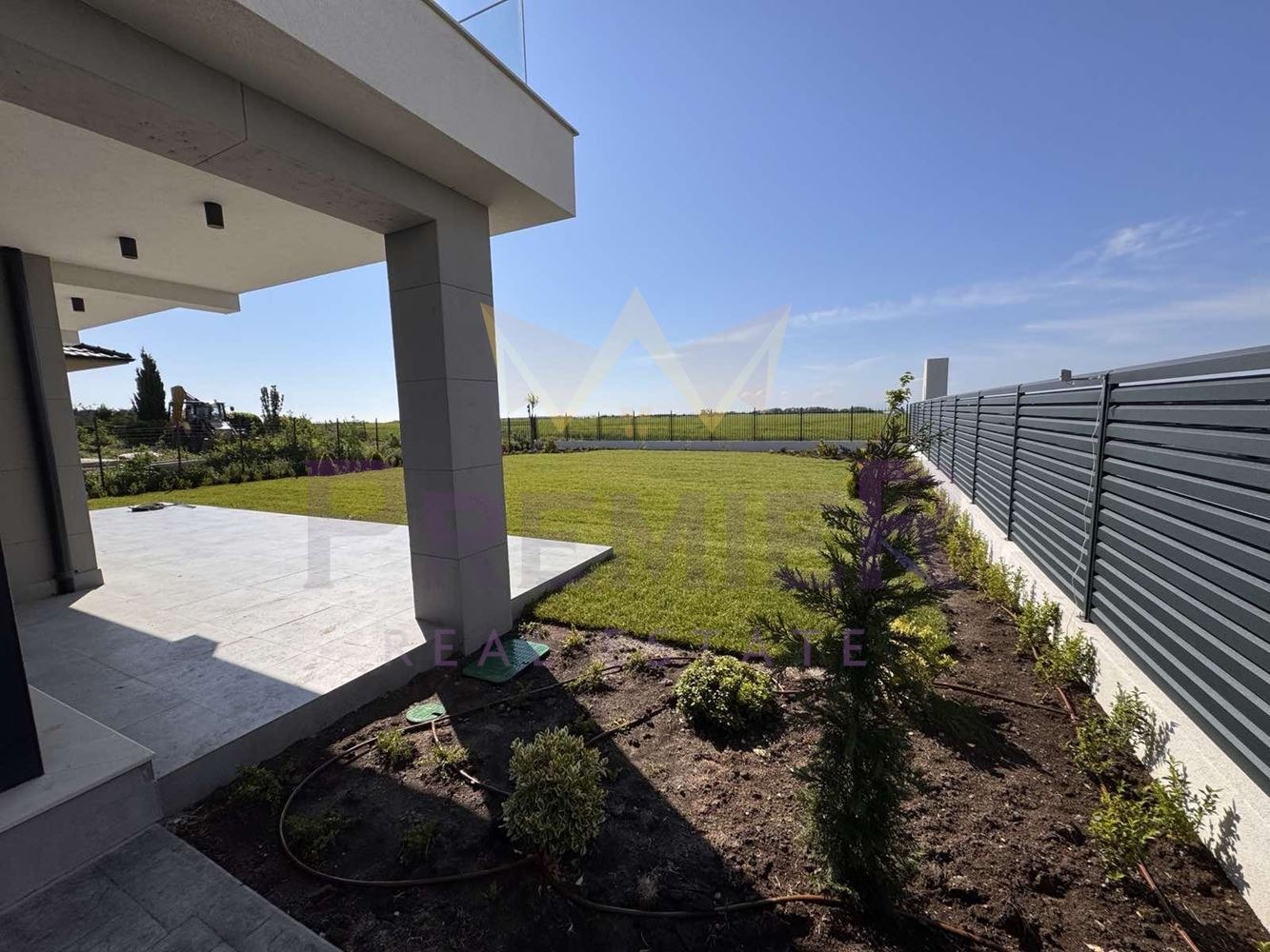 Продава КЪЩА, гр. Поморие, област Бургас