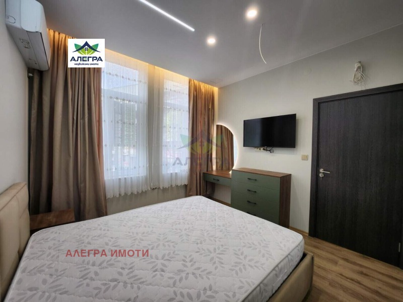 Продава  2-стаен град Пазарджик , Идеален център , 64 кв.м | 23302711 - изображение [5]
