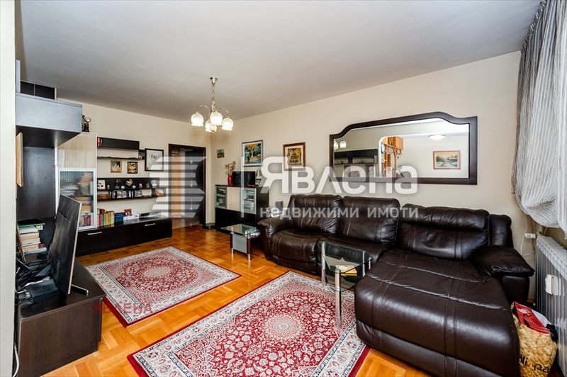 Продава  3-стаен, град София, Младост 4 •  350 000 EUR • ID 63704294 — holmes.bg - [1] 