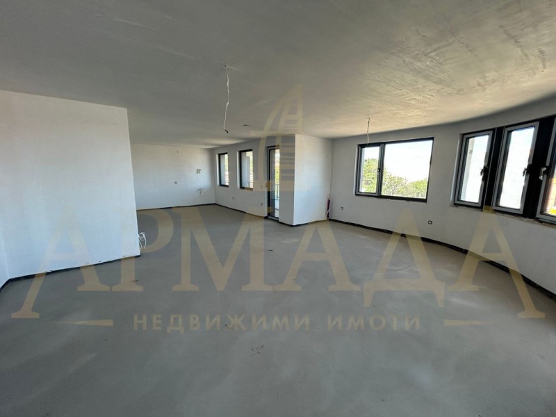 Продава  Къща, област Пловдив, с. Първенец •  364 999 EUR • ID 16659421 — holmes.bg - [1] 