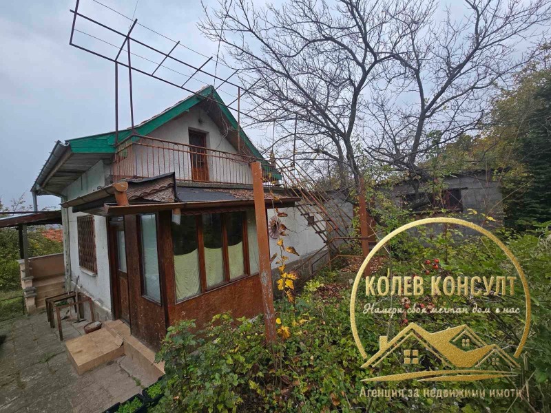 Продава ВИЛА, гр. Хасково, в.з. Хасково