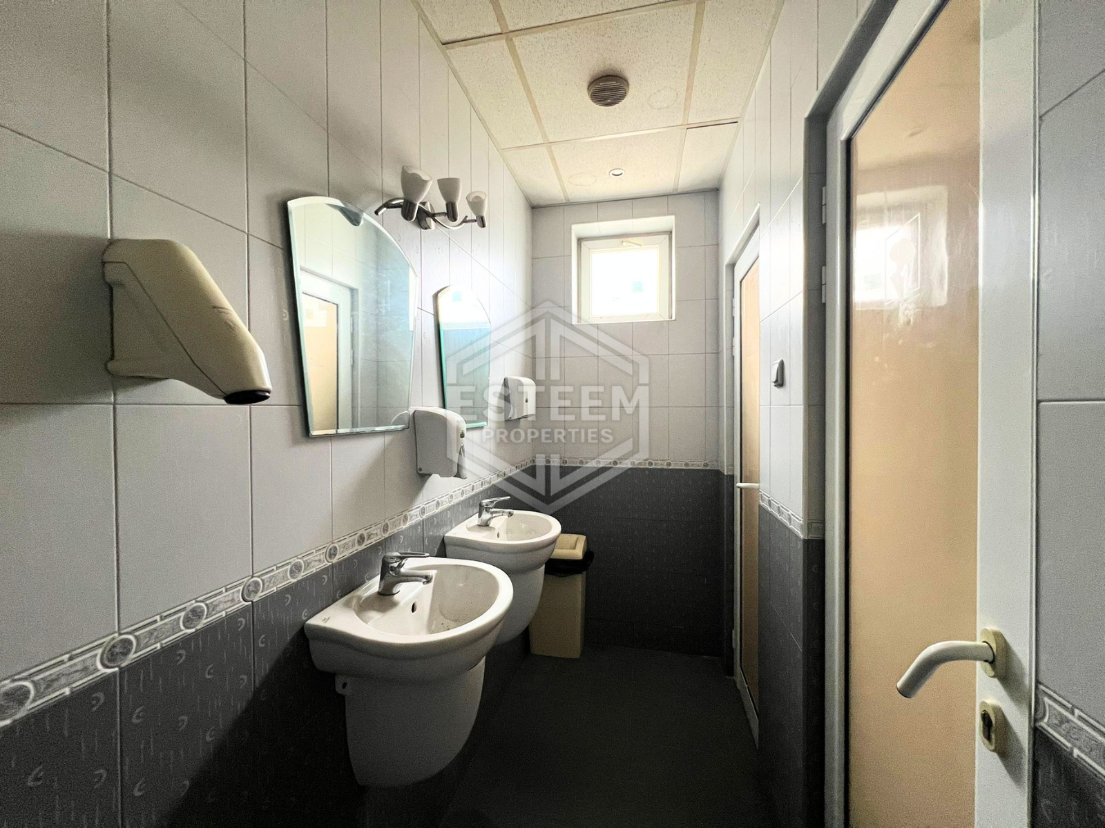 Продава ЗАВЕДЕНИЕ, гр. Русе, Родина 3, снимка 7 - Заведения - 54223303