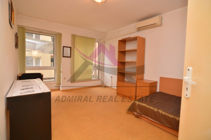 Продава  2-стаен, град Варна, Лятно кино Тракия •  113 500 EUR • ID 54292884 — holmes.bg - [1] 