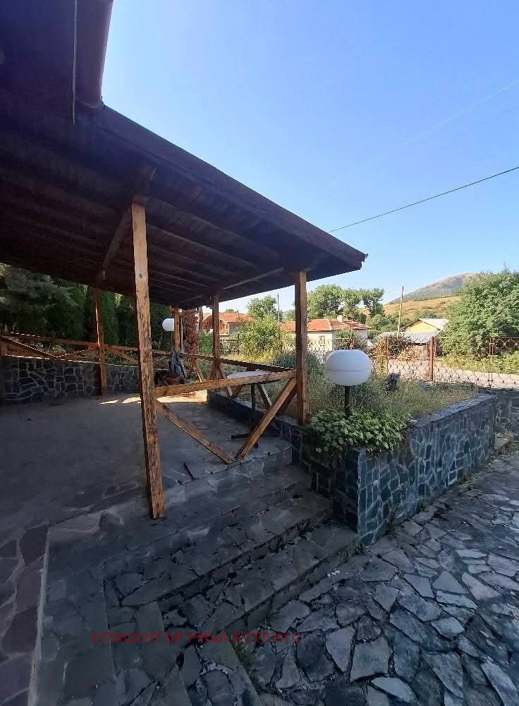 Продава КЪЩА, област Перник, с. Неделково • 79999 € • 15307525 — Holmes.bg