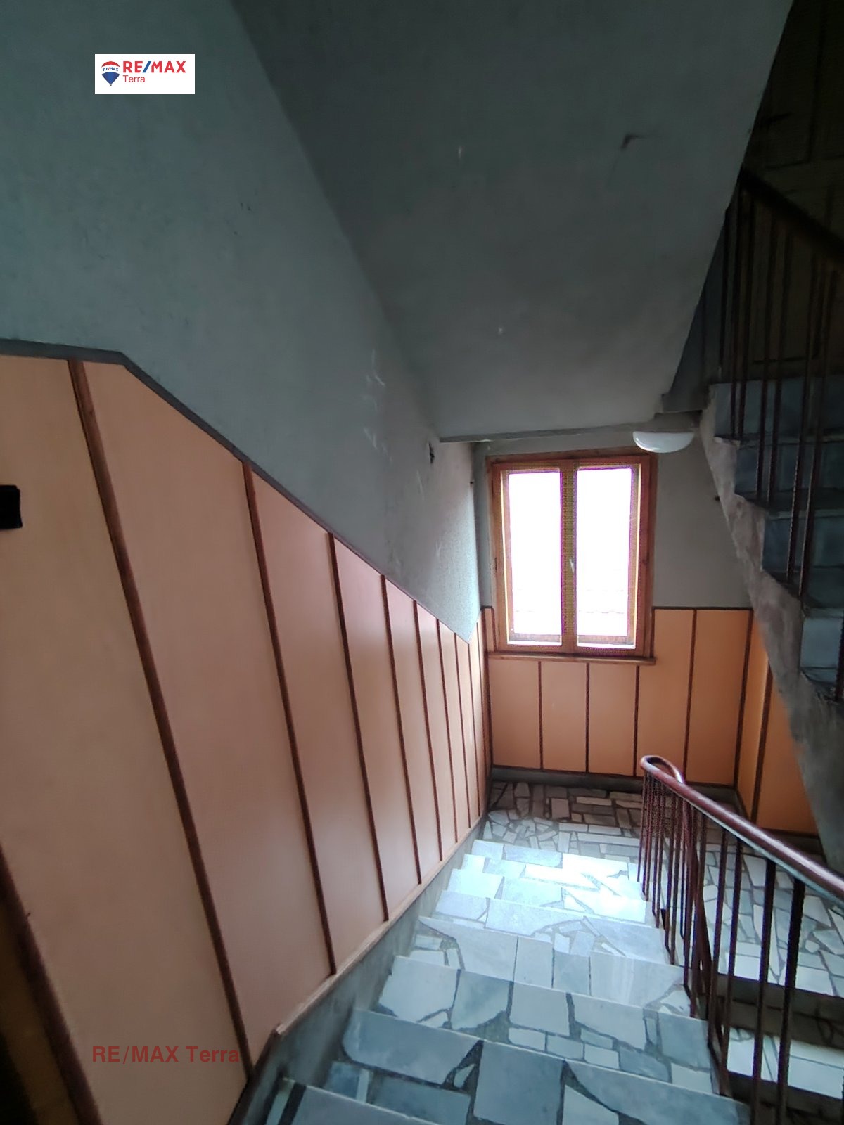 Продава ЕТАЖ ОТ КЪЩА, гр. Луковит, област Ловеч, снимка 7 - Етаж от къща - 53964437