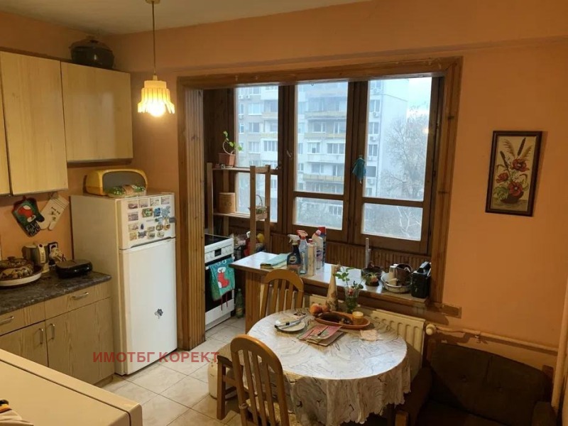Продава 3-СТАЕН в град София, Младост 1 - 80 кв.м / 220 000 € » 430 282.60 лв., ИМОТБГ КОРЕКТ