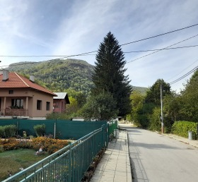 Grund Ribaritsa, region Lovech 2