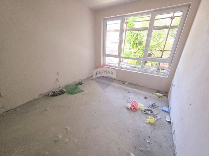 Продава  Офис град Варна , Погреби , 43 кв.м | 50499148