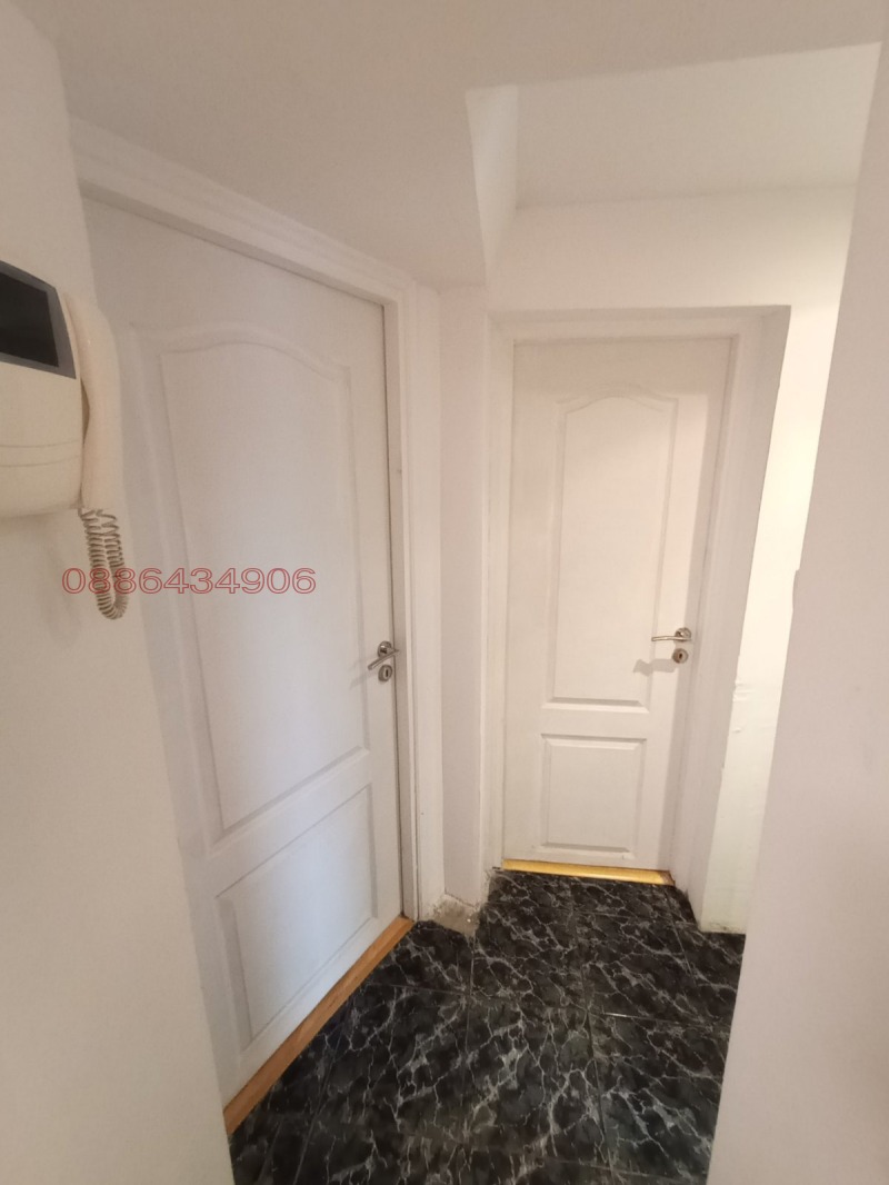 Продава АТЕЛИЕ, ТАВАН, гр. София, Център, снимка 5 - Апартаменти - 53291390