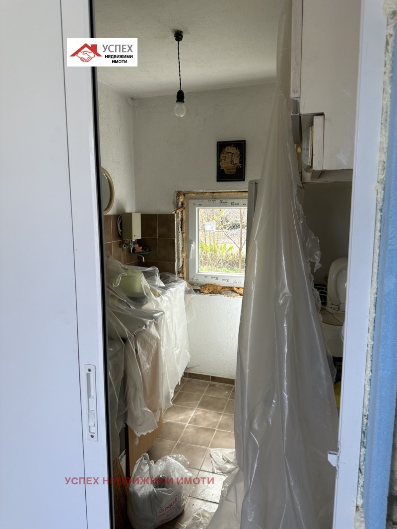 Продава ВИЛА, с. Долни Окол, област София област, снимка 8 - Вили - 52381079