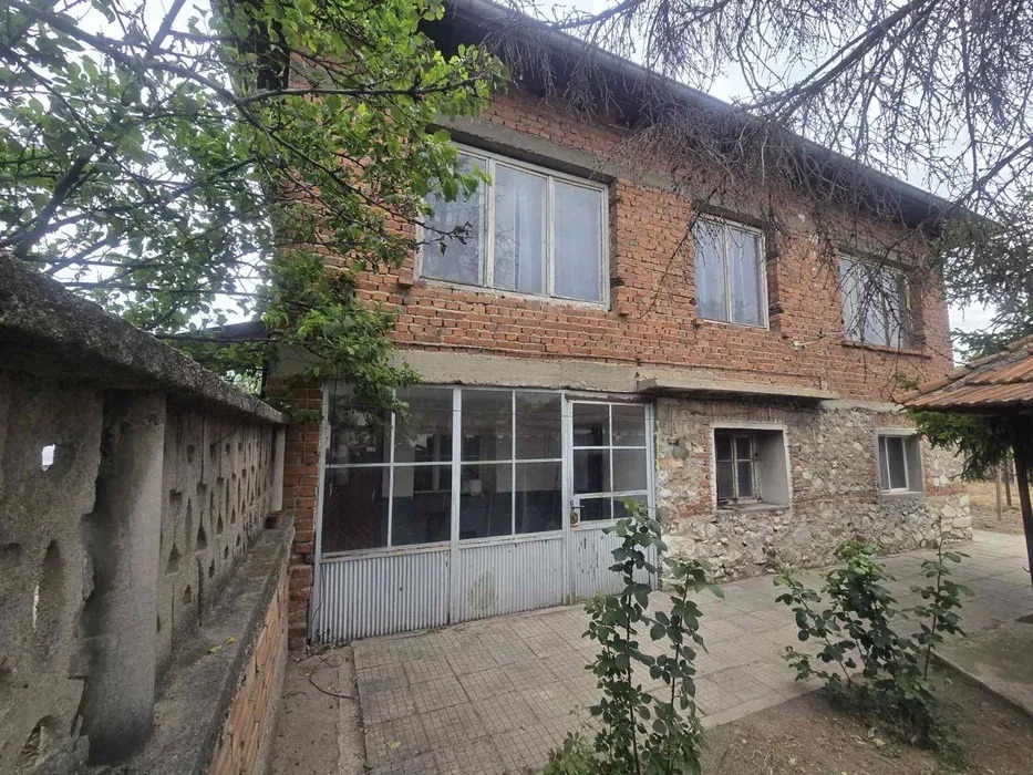 Продава КЪЩА, с. Цалапица, област Пловдив