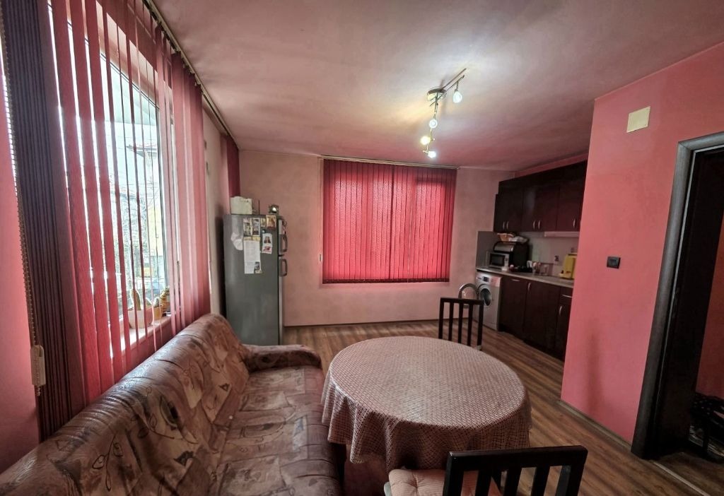 Продава ЕТАЖ ОТ КЪЩА, гр. Кюстендил, Бузлуджа, снимка 3 - Етаж от къща - 53911754