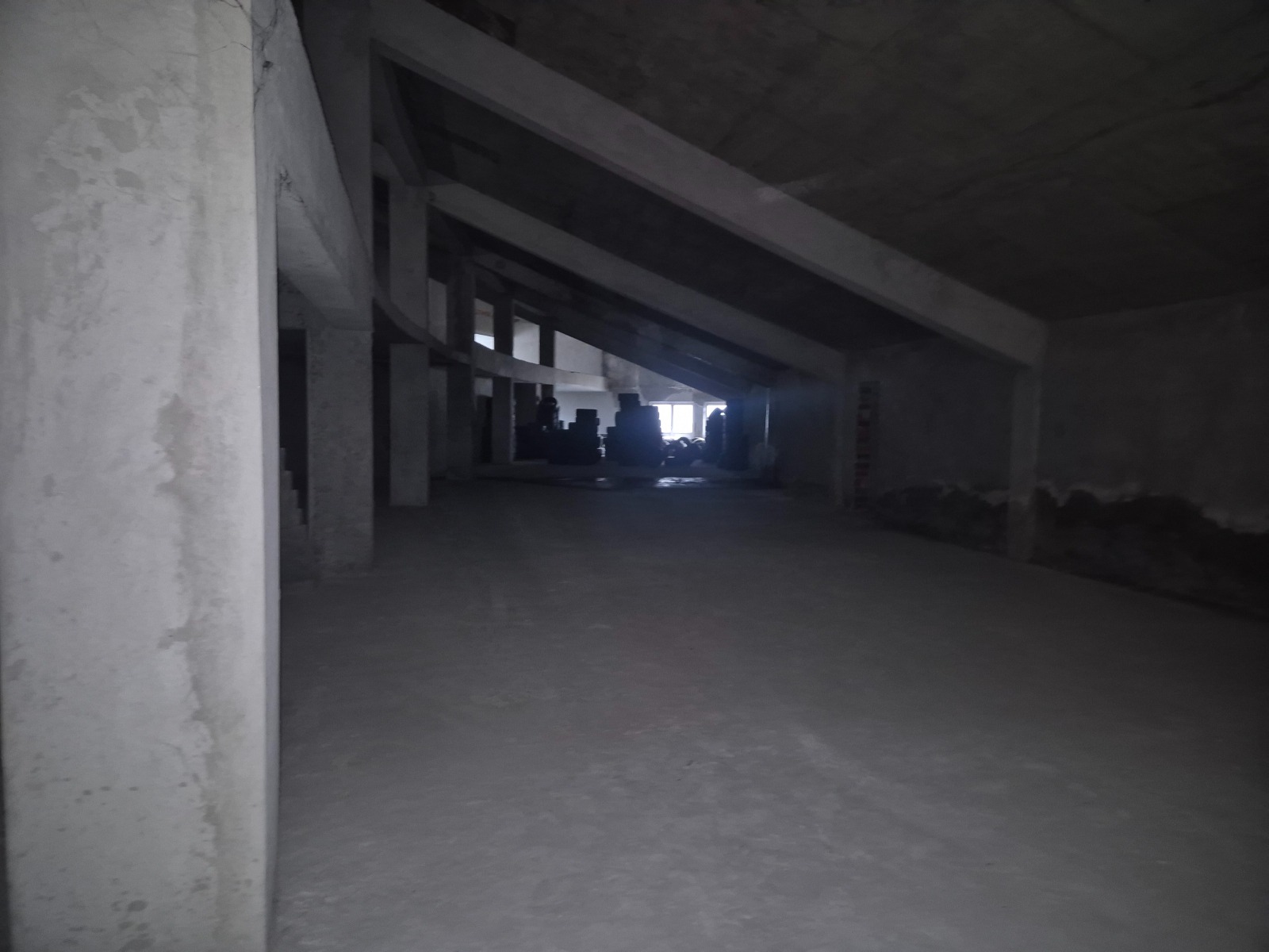 Продава МАГАЗИН, гр. Велико Търново, Център, снимка 12 - Магазини - 52653460