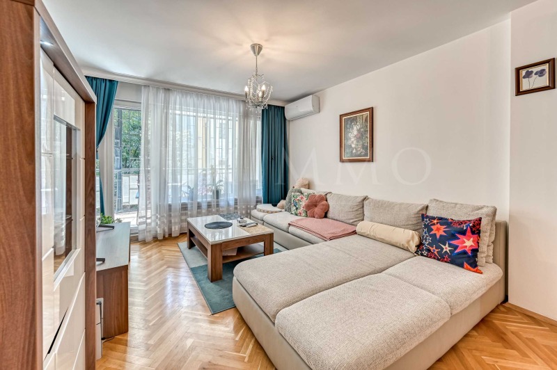 Продава 4-СТАЕН в град София, Център - 114 кв.м / 595 000 € » 1 163 718.85 лв., ЛУКСИММО