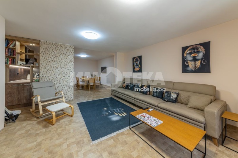 À vendre  2 chambres Varna , k.k. Sv.Sv. Konstantin i Elena , 150 m² | 27888598 - image [8]