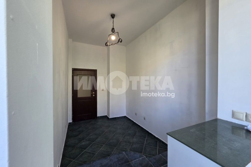 Na sprzedaż  2 sypialnie Sofia , Jaworow , 104 mkw | 44815512 - obraz [16]