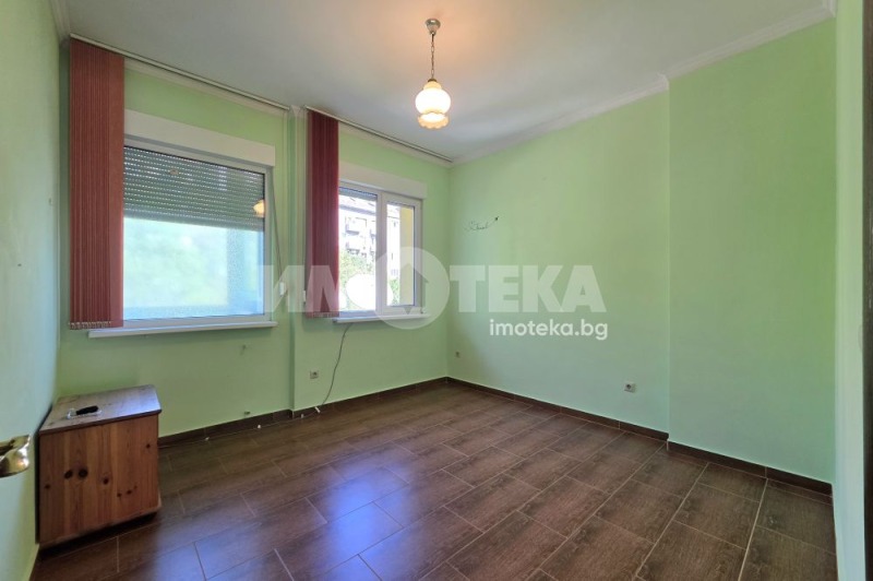 Na sprzedaż  2 sypialnie Sofia , Jaworow , 104 mkw | 44815512 - obraz [2]