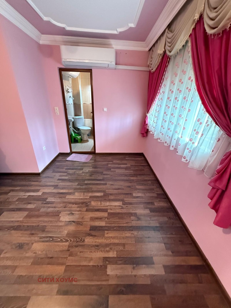 Продава  3-стаен област Кърджали , гр. Момчилград , 140 кв.м | 97843648 - изображение [7]