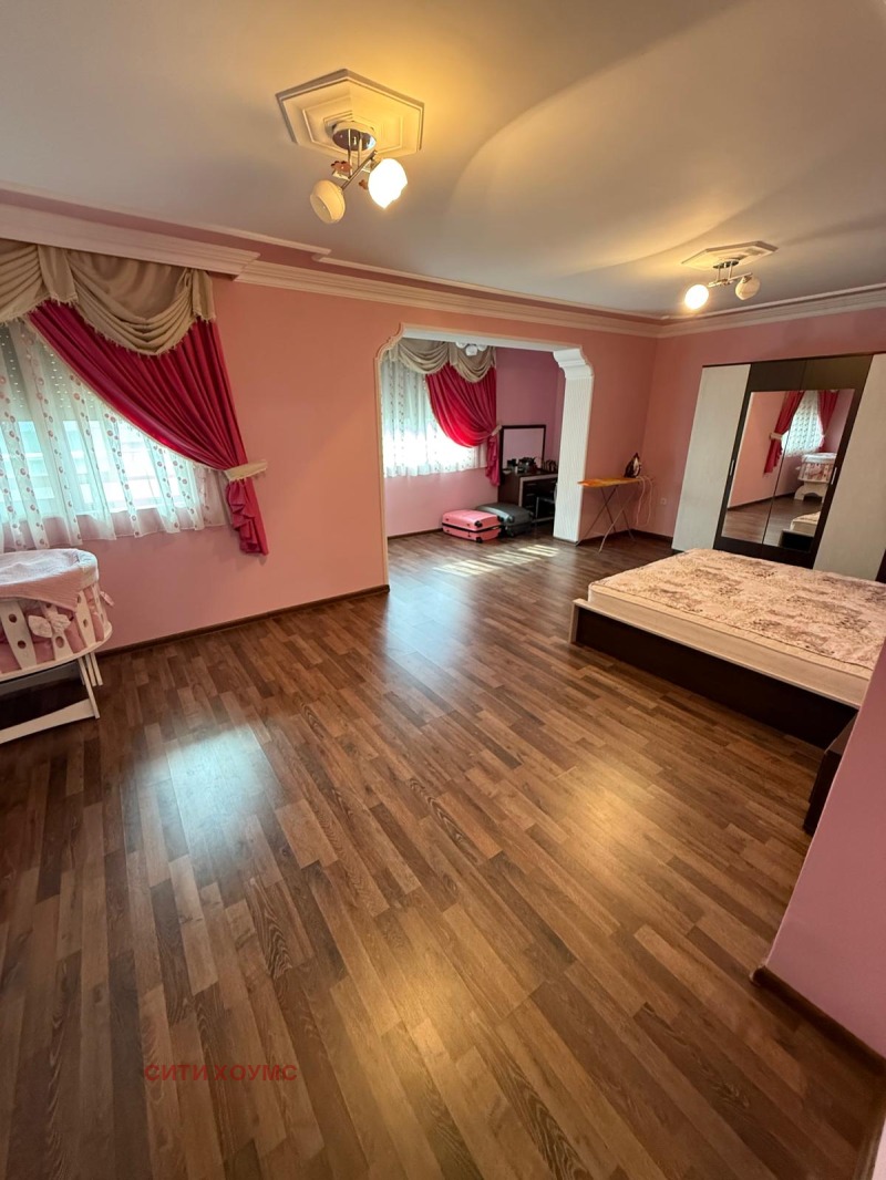 Продава  3-стаен област Кърджали , гр. Момчилград , 140 кв.м | 97843648 - изображение [6]
