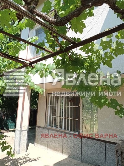 Продава КЪЩА, с. Ветрино, област Варна, снимка 4 - Къщи - 48301996