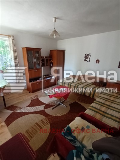 Продава КЪЩА, с. Ветрино, област Варна, снимка 9 - Къщи - 48301996