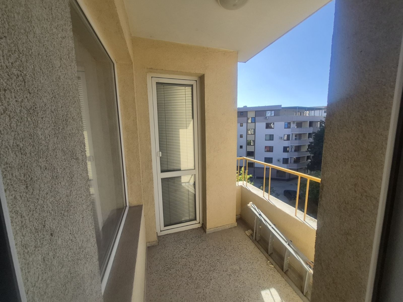 Продава 3-СТАЕН, гр. Плевен, Идеален център, снимка 2 - Апартаменти - 56339671