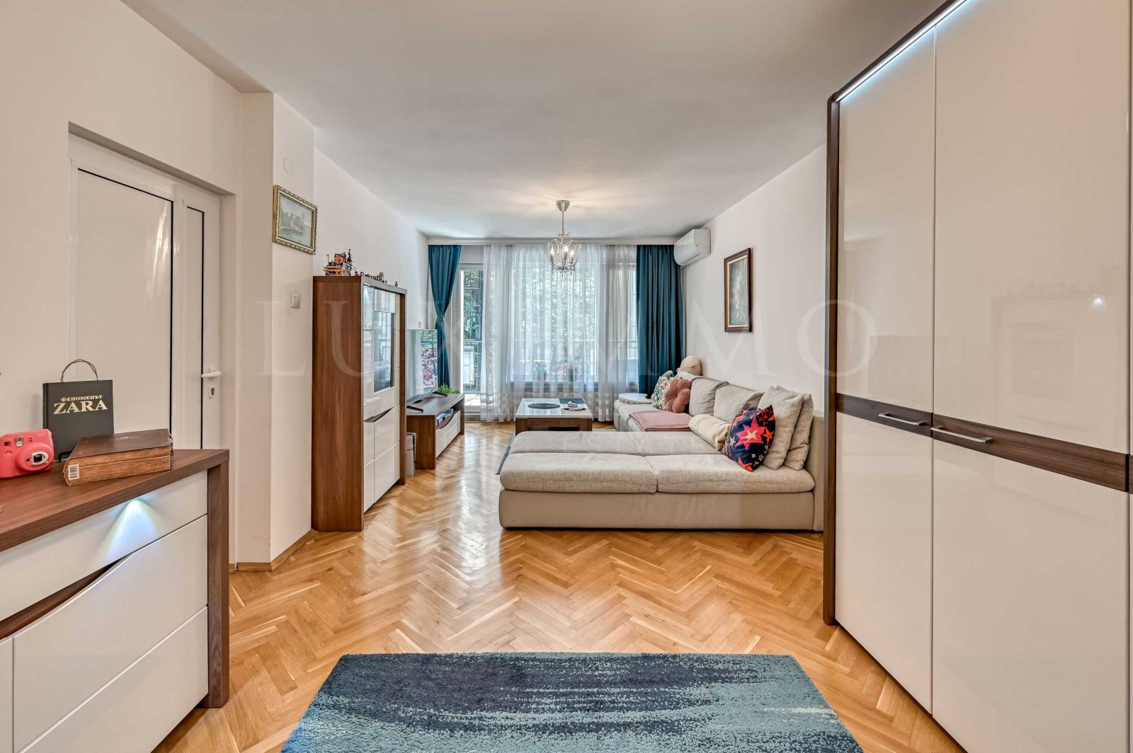 Продава 4-СТАЕН, гр. София, Център, снимка 2 - Апартаменти - 52214778