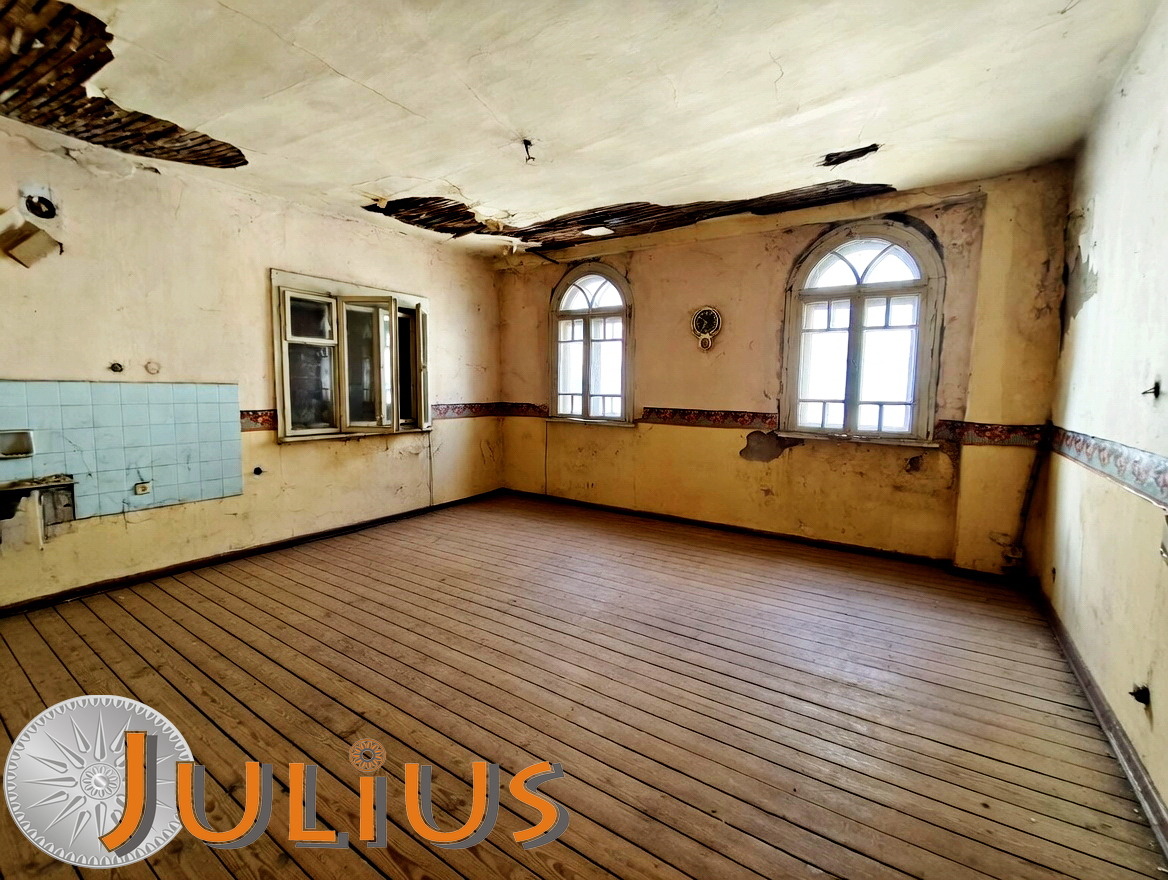 Продава ЕТАЖ ОТ КЪЩА, гр. Пловдив, Център, снимка 6 - Етаж от къща - 52616283