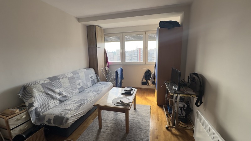 À venda  Estúdio Sofia , Strelbichtche , 31 m² | 77928829 - imagem [2]